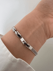 VIP SILVER ORTASI BAGET TAŞ BİLEKLİK