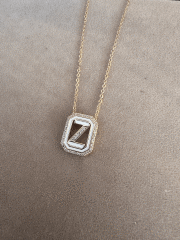 BEYAZ Z HARFİ KOLYE