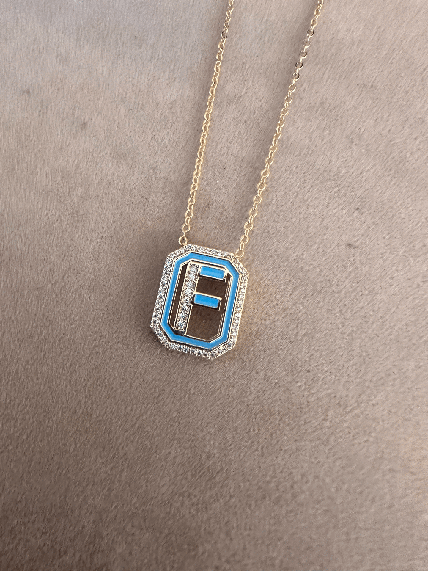 TURKUAZ F HARFİ KOLYE