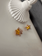 VIP SARI TAŞLI YILDIZ KÜPE