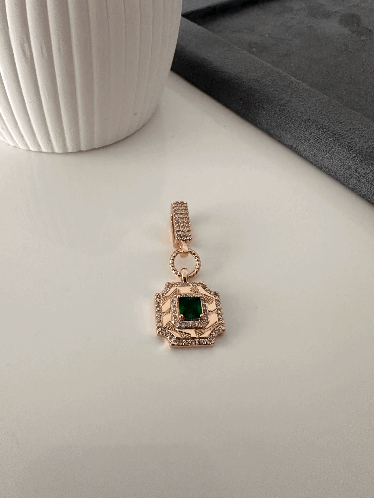 VIP YEŞİL TAŞLI KARE KOLYE UCU