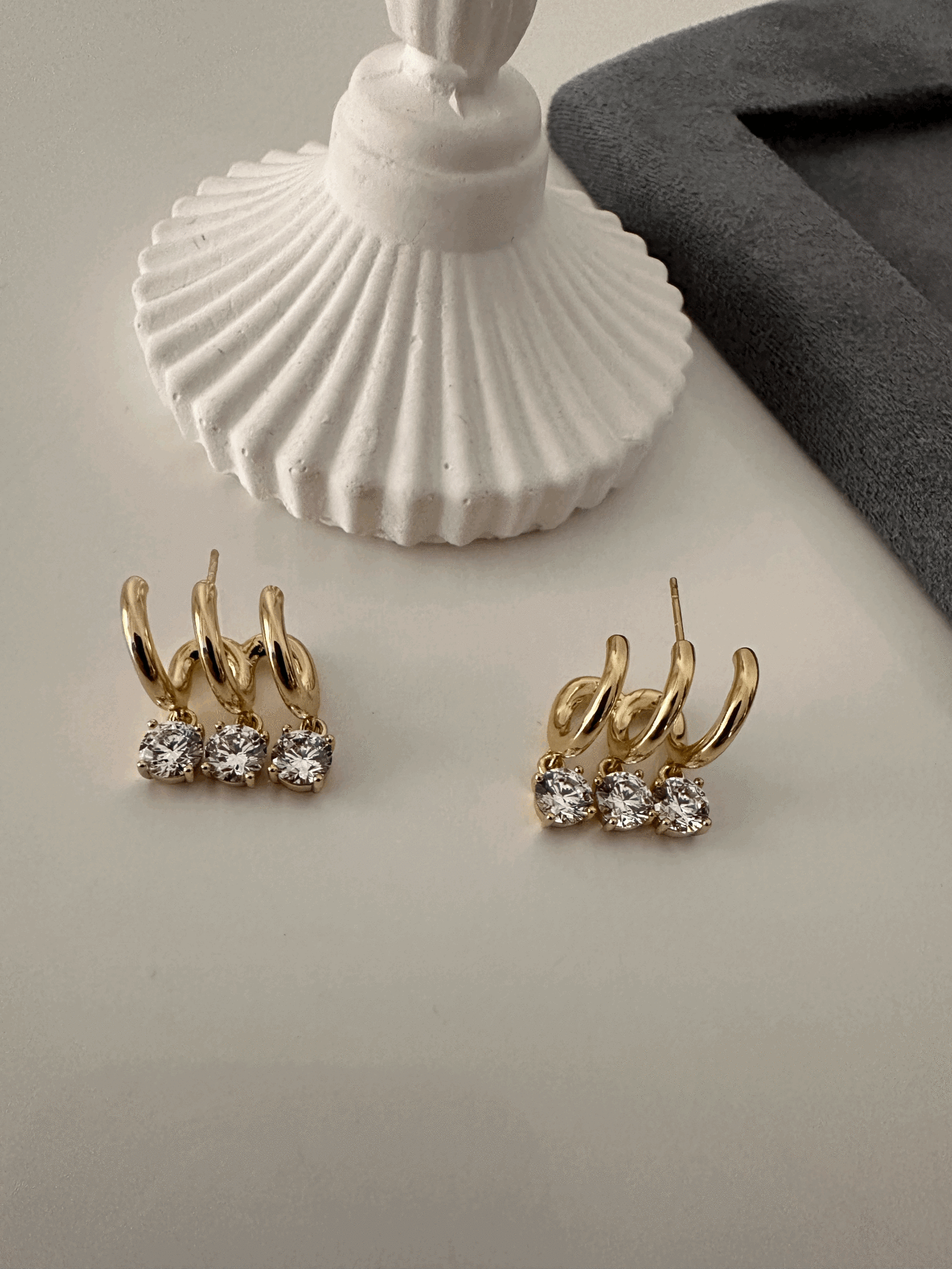VIP 14 K 3LÜ TEK TAŞ DETAYLI KÜPE