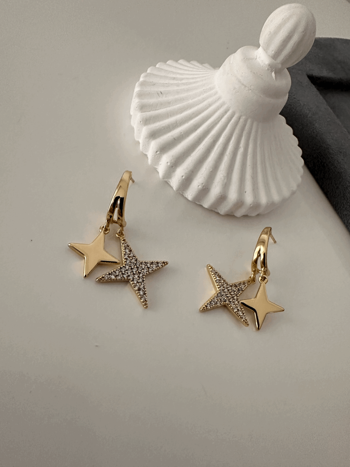 VIP 14 K ÇİFT KUTUP YILDIZLI KÜPE